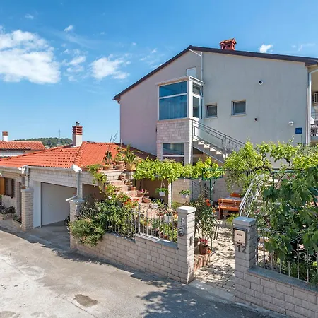 Apartment Studio Apartment Oliva Pula
