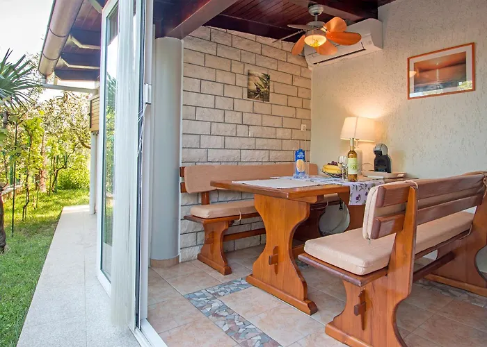 Studio Apartment Oliva Pula