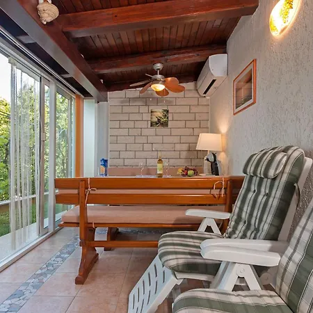 Studio Apartment Oliva Апартаменты Пула